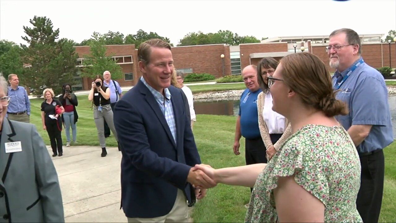 Ohio Lt. Governor learns more about agricultural technology at Rhodes State College